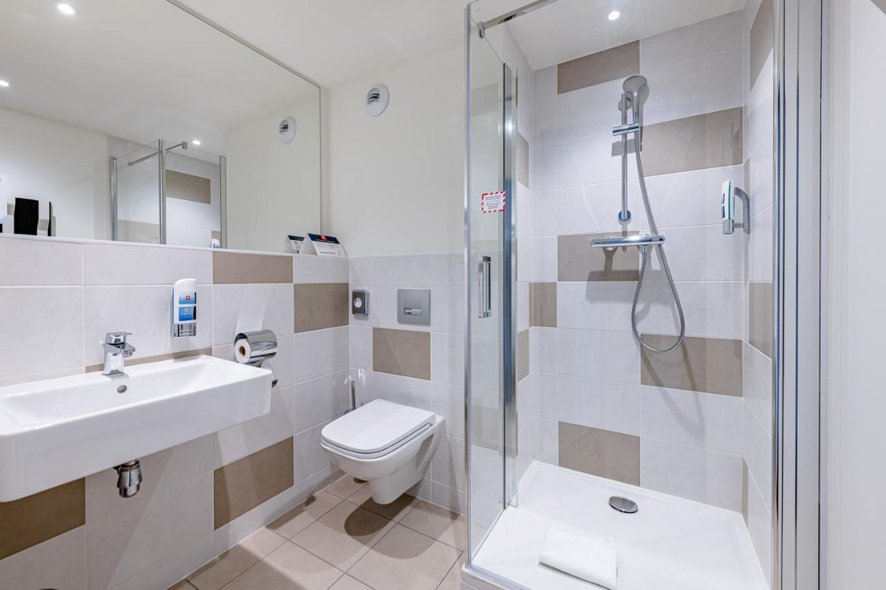 Meininger Hotel Bordeaux Gare Saint-Jean Esterno foto