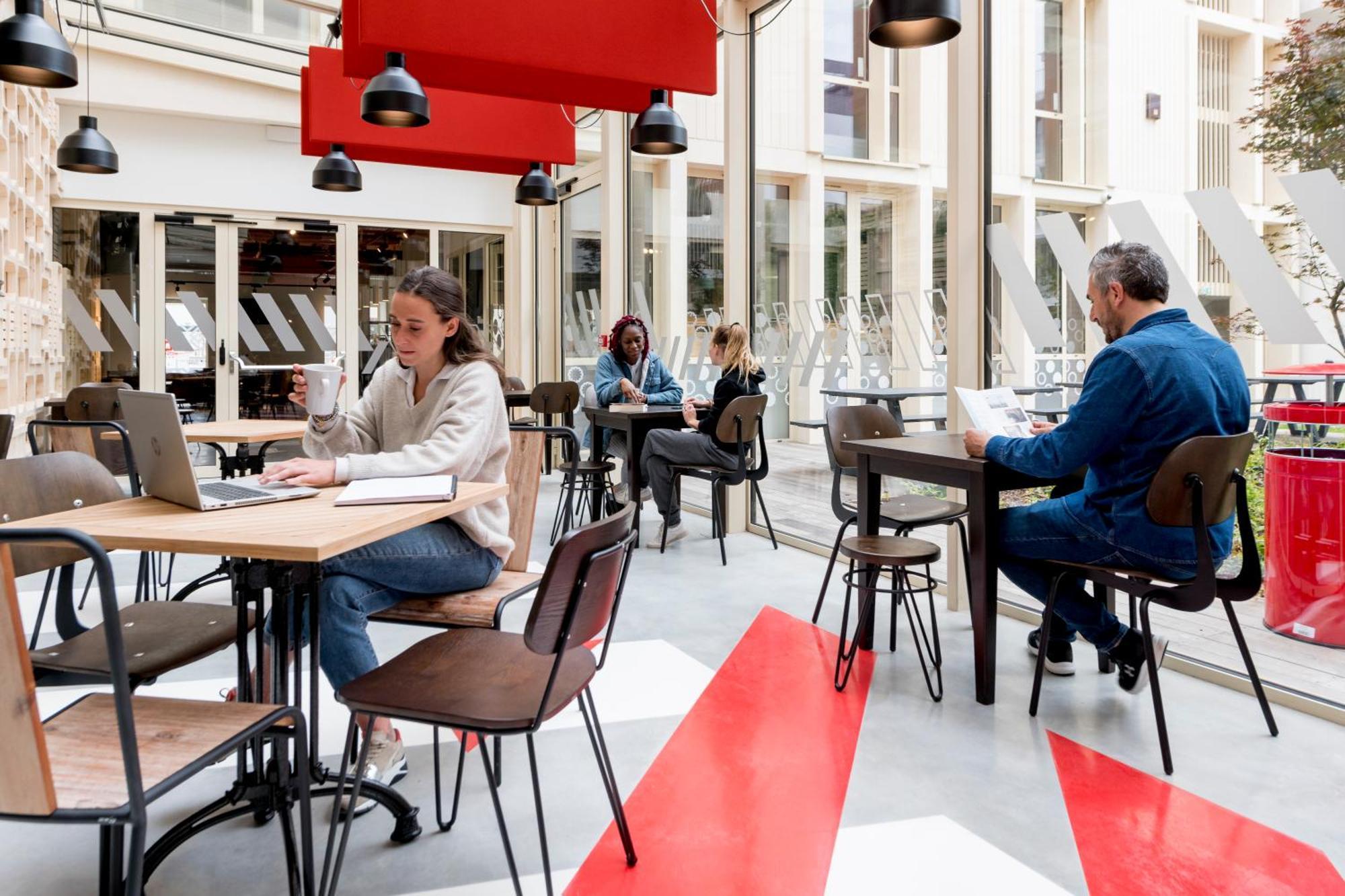 Meininger Hotel Bordeaux Gare Saint-Jean Esterno foto